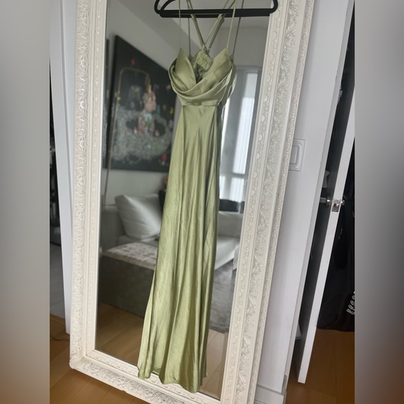 Green satin maxi dress (great for bridesmaid!)- XS - Picture 7 of 7
